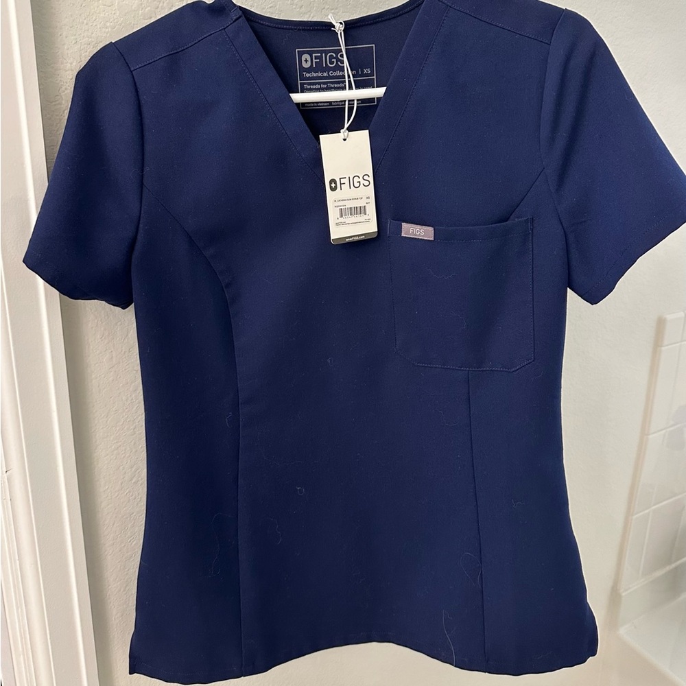 Figs Catarina slim 1 pocket scrub top XS Navy blue.